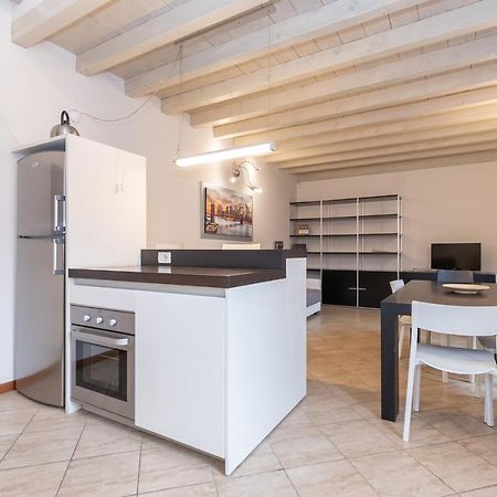 Trilocale Rua Sovera 85 - F&L Aparment Brescia Exterior photo