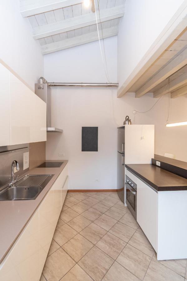 Trilocale Rua Sovera 85 - F&L Aparment Brescia Exterior photo