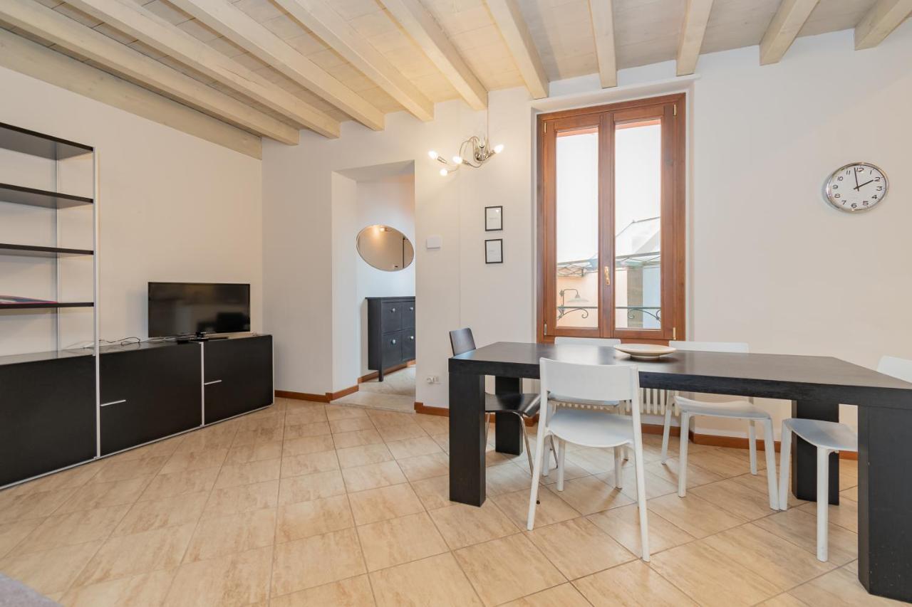 Trilocale Rua Sovera 85 - F&L Aparment Brescia Exterior photo