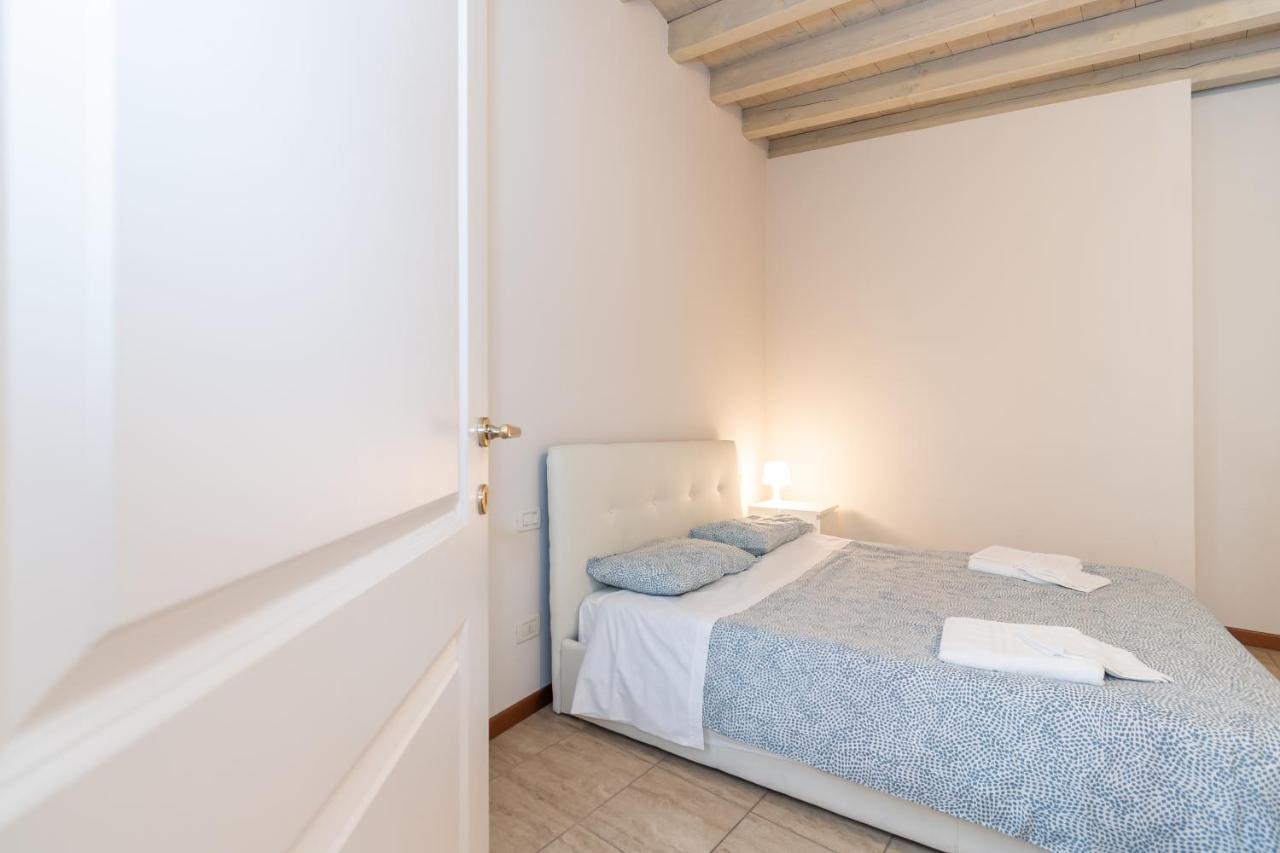Trilocale Rua Sovera 85 - F&L Aparment Brescia Exterior photo